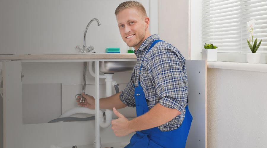 Nighttime Plumber in Indian Orchard, MA